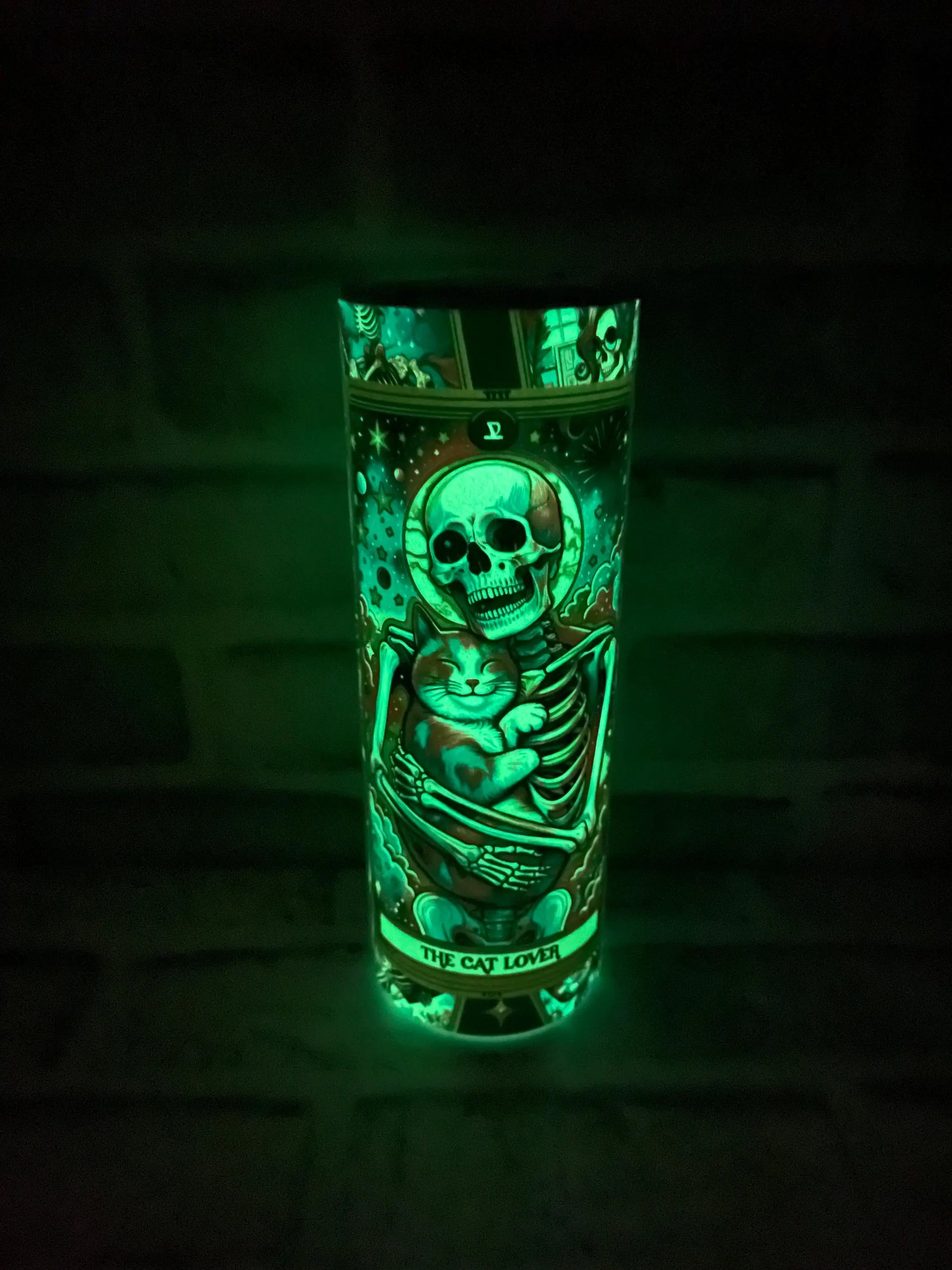 20oz skinny tumbler with black cat tarot design